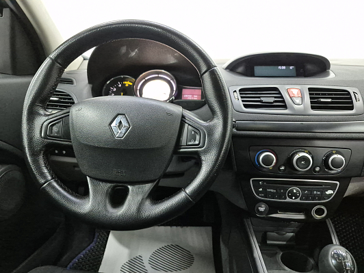 Renault Megane, 2010 года, пробег 235128 км
