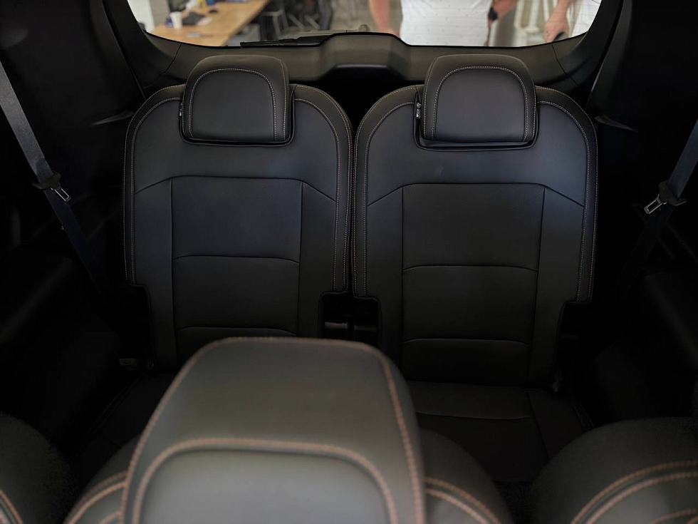 Geely Okavango Luxury, белый