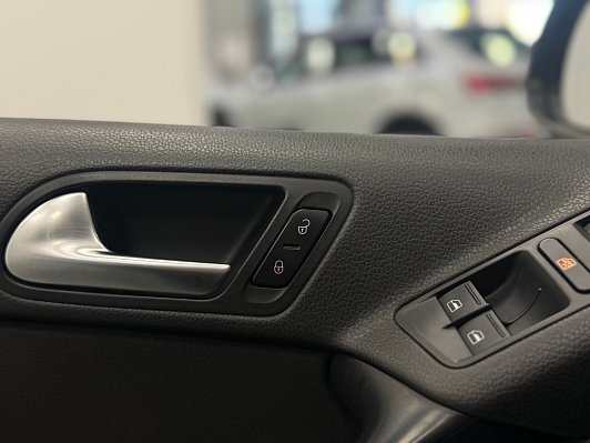 Volkswagen Tiguan, 2013 года, пробег 157702 км