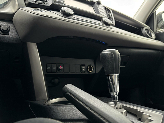 Toyota RAV4, 2018 года, пробег 82632 км