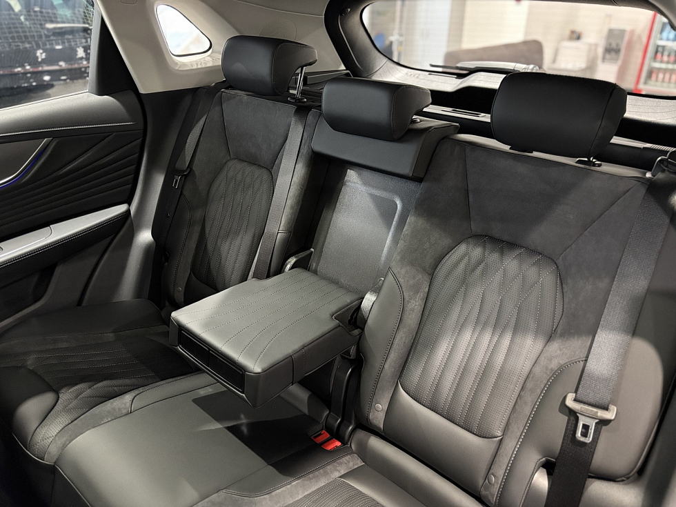 Hongqi HS3 Комфорт (Comfort), белый