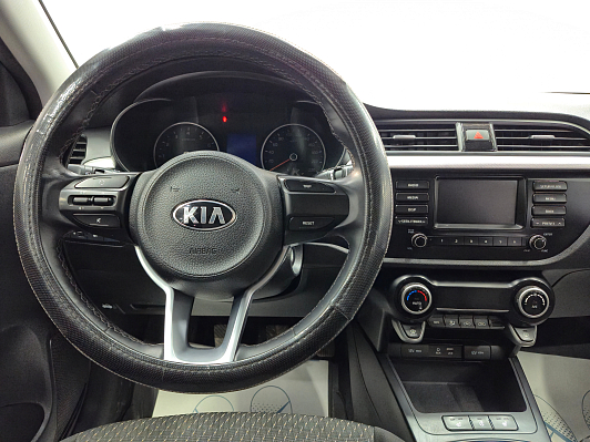 Kia Rio Luxe, 2020 года, пробег 110850 км