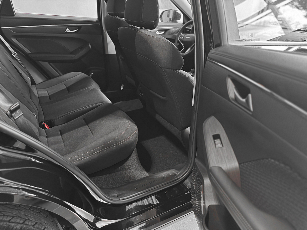 Haval Jolion Комфорт, черный
