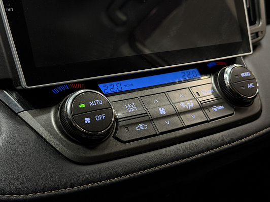 Toyota RAV4, 2014 года, пробег 179000 км