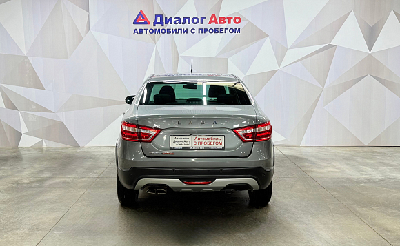 Lada (ВАЗ) Vesta Luxe Multimedia, 2018 года, пробег 46461 км