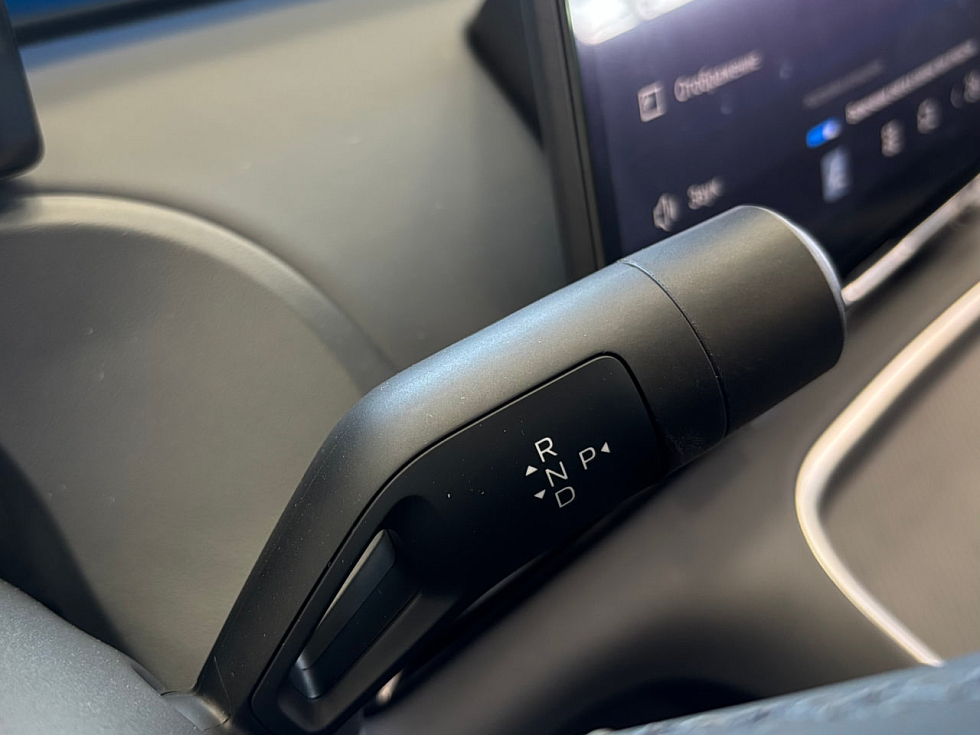 Geely EX5 EM-i Макс, черный