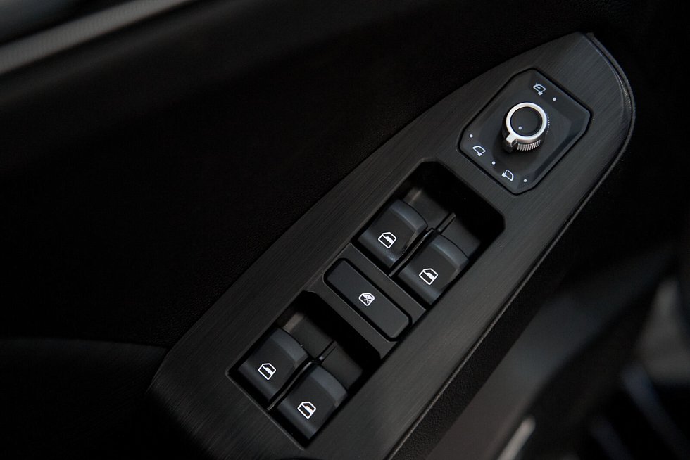 Haval Jolion Техно +, черный
