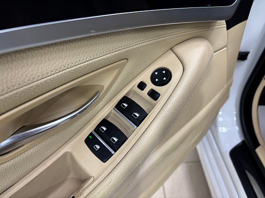 BMW 5 серии, 2015 года, пробег 155547 км