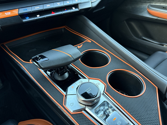 Changan UNI-V DLX, 2023 года, пробег 26000 км