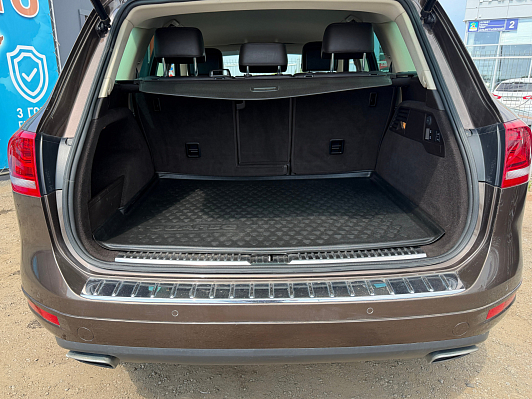 Volkswagen Touareg, 2013 года, пробег 198980 км