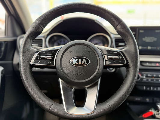 Kia Ceed Prestige, 2020 года, пробег 171082 км