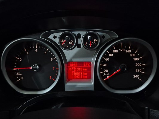 Ford Focus Titanium, 2010 года, пробег 216026 км