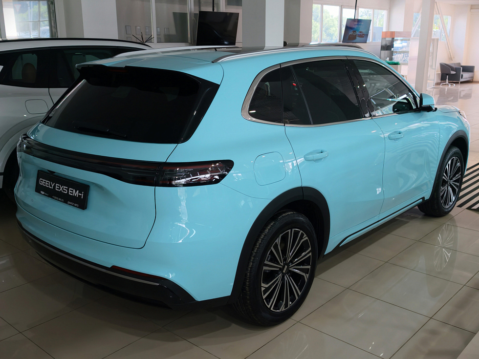 Geely EX5 Гибрид Макс EM-i, голубой
