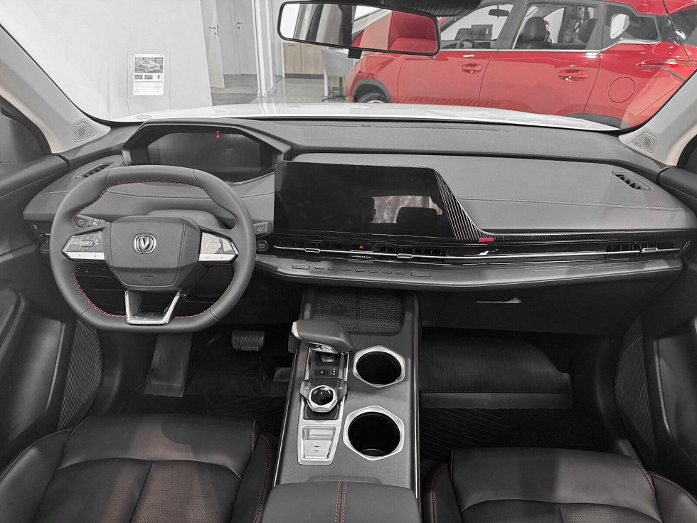 Changan UNI-S Техно, белый