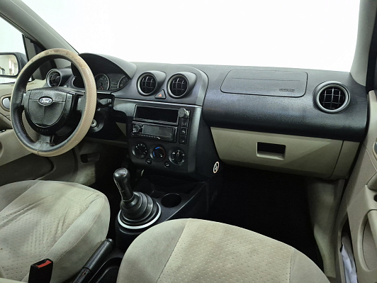 Ford Fiesta Comfort, 2004 года, пробег 220000 км