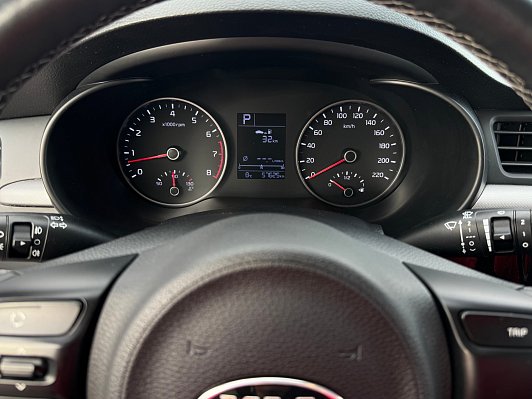 Kia Rio, 2019 года, пробег 57359 км