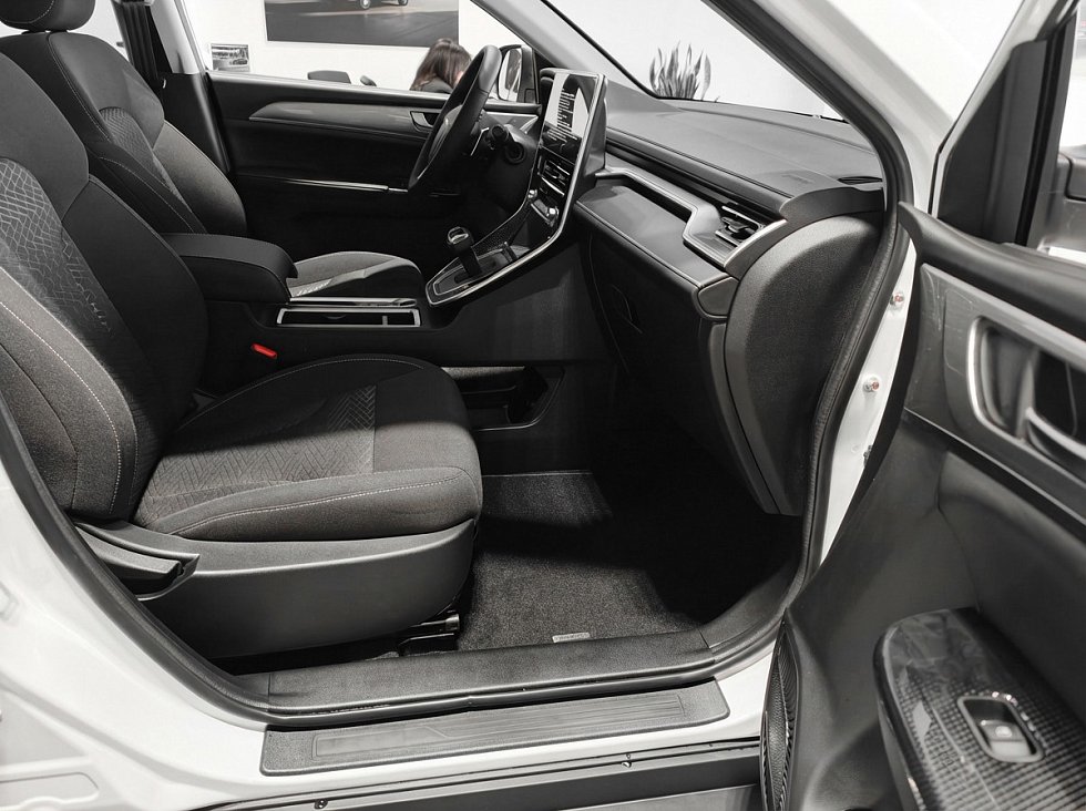 Haval M6 Оптимум, белый