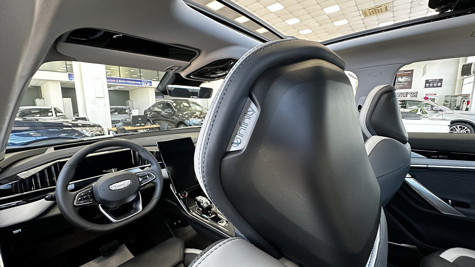 Geely Atlas Flagship, серый