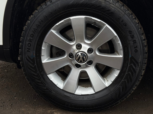 Volkswagen Tiguan Avenue, 2013 года, пробег 272000 км