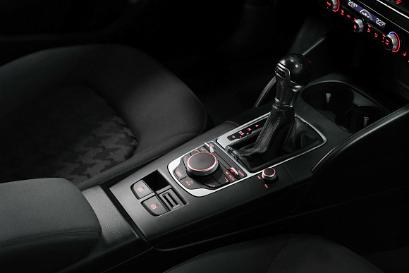 Audi A3 Attraction, 2014 года, пробег 147911 км