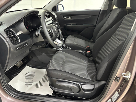 Kia Rio Лига Европы, 2018 года, пробег 97209 км
