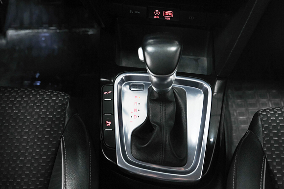 Kia Ceed Luxe, 2018 года, пробег 161000 км