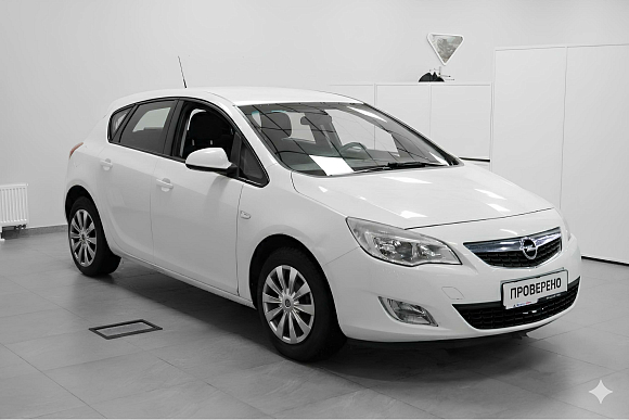Opel Astra, 2012 года, пробег 134387 км