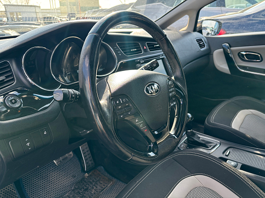 Kia Ceed Prestige, 2013 года, пробег 164000 км