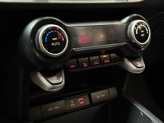 Kia Rio Luxe, 2018 года, пробег 140000 км