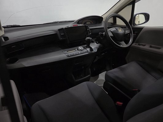 Honda Freed, 2009 года, пробег 220131 км