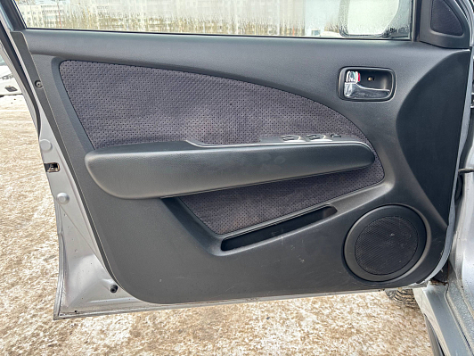 Mitsubishi Outlander, 2004 года, пробег 229370 км