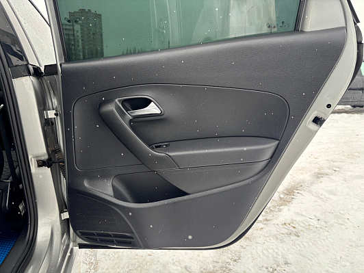 Volkswagen Polo Drive, 2018 года, пробег 225000 км