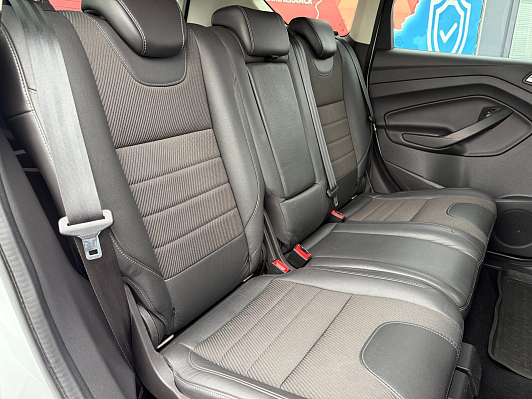 Ford Kuga Titanium, 2014 года, пробег 130486 км