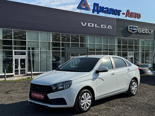 Lada (ВАЗ) Vesta Comfort Multimedia, 2017 года, пробег 144800 км
