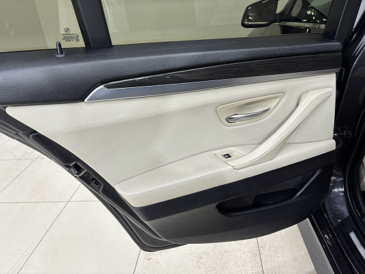 BMW 5 серии, 2011 года, пробег 259997 км