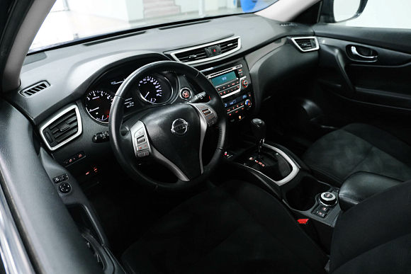 Nissan X-Trail, 2017 года, пробег 107000 км