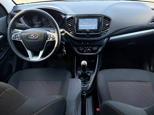 Lada (ВАЗ) Vesta Comfort Multimedia, 2017 года, пробег 144800 км