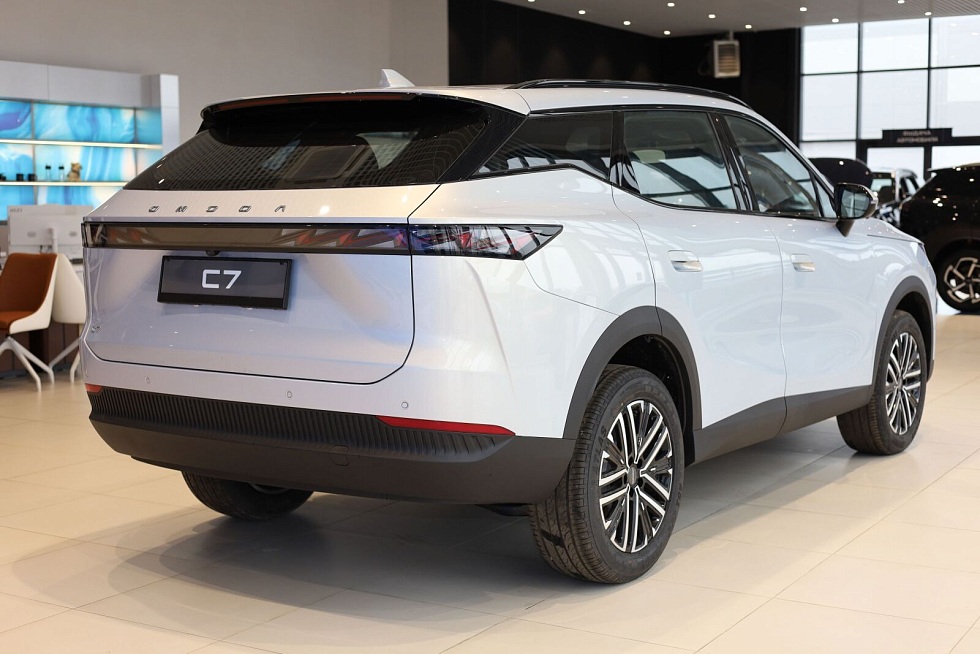 Omoda C7 Active, серебряный