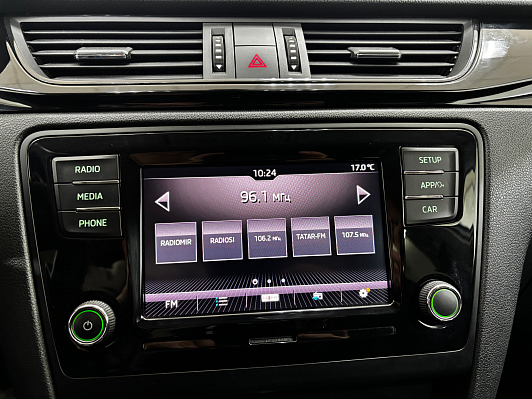 Skoda Rapid Hockey Edition Ambition, 2017 года, пробег 113017 км