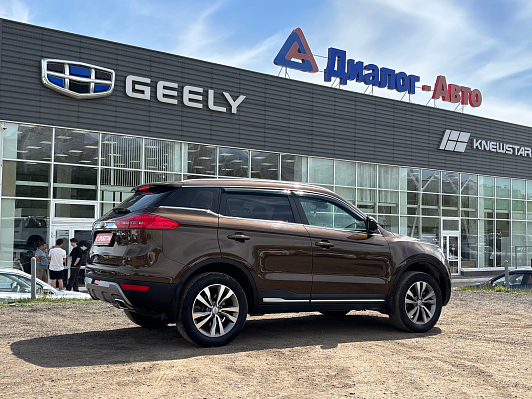 Geely Atlas Luxury, 2021 года, пробег 71600 км