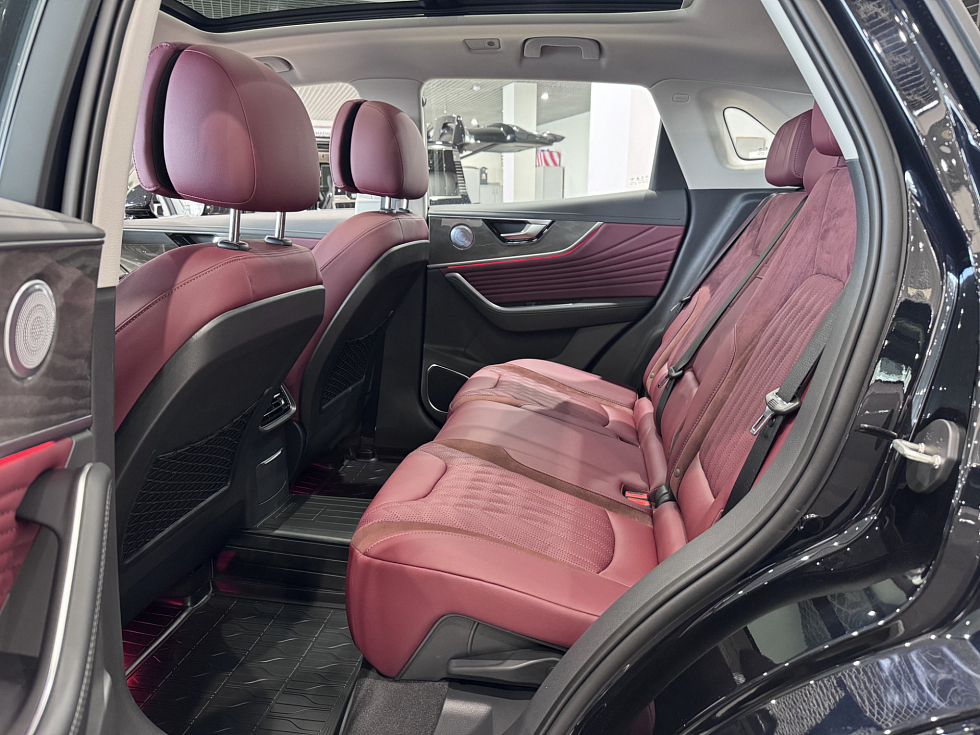 Hongqi HS5 Делюкс (Deluxe), черный