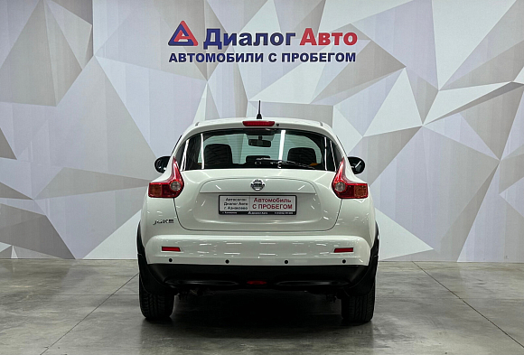 Nissan Juke XE, 2013 года, пробег 109000 км