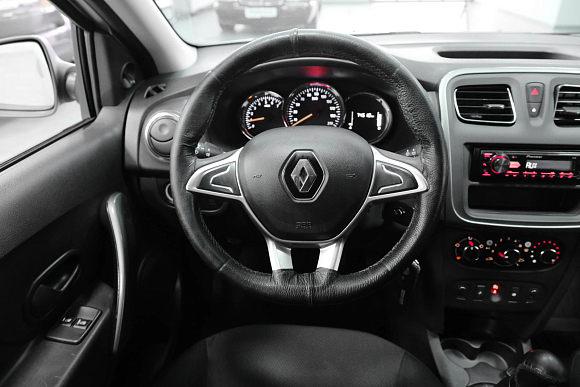 Renault Logan Life, 2019 года, пробег 74497 км