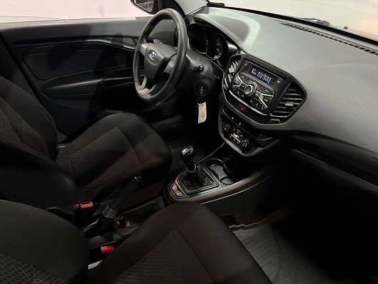 Lada (ВАЗ) Vesta Comfort, 2017 года, пробег 100600 км