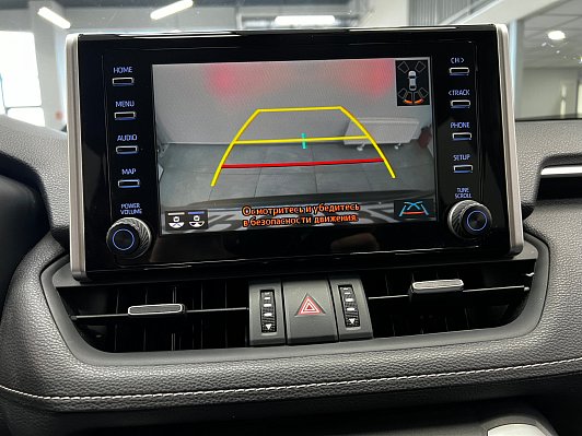 Toyota RAV4 Престиж, 2020 года, пробег 67330 км