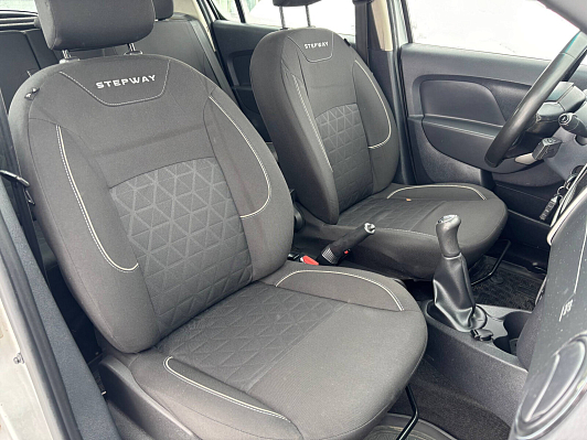 Renault Sandero Stepway Drive, 2019 года, пробег 89220 км