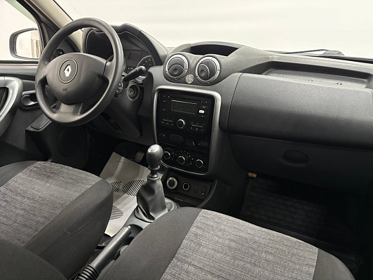 Renault Duster LE Adventure, 2013 года, пробег 230400 км