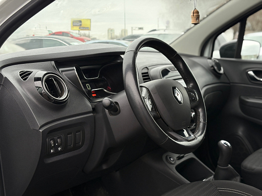 Renault Kaptur Drive, 2017 года, пробег 140541 км