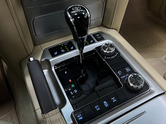 Toyota Land Cruiser, 2016 года, пробег 235278 км
