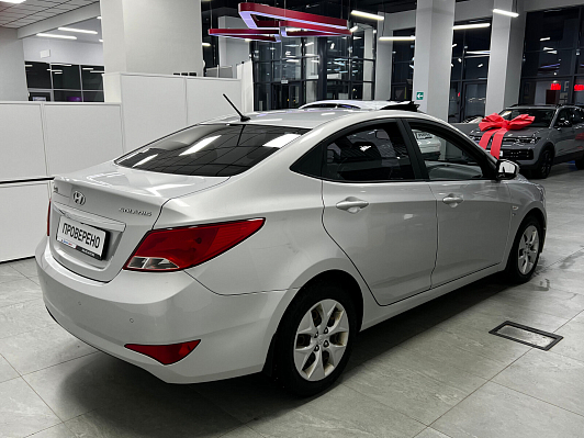 Hyundai Solaris, 2014 года, пробег 147000 км